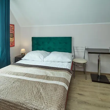 Cliff House 3*