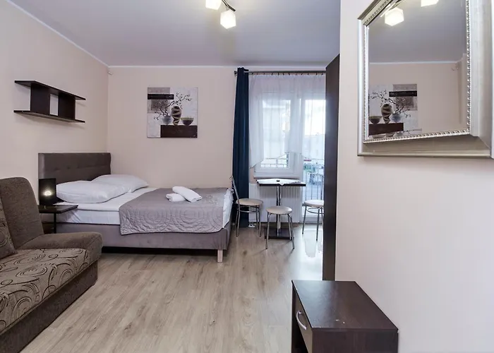 Konukevi Cliff House 3*